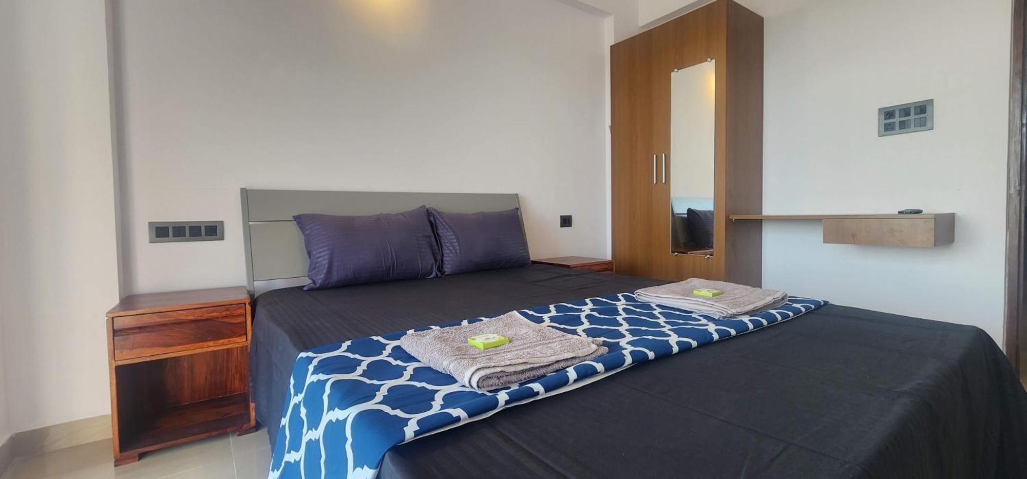 Sd Zanita Heights Sea Facing Serviced *