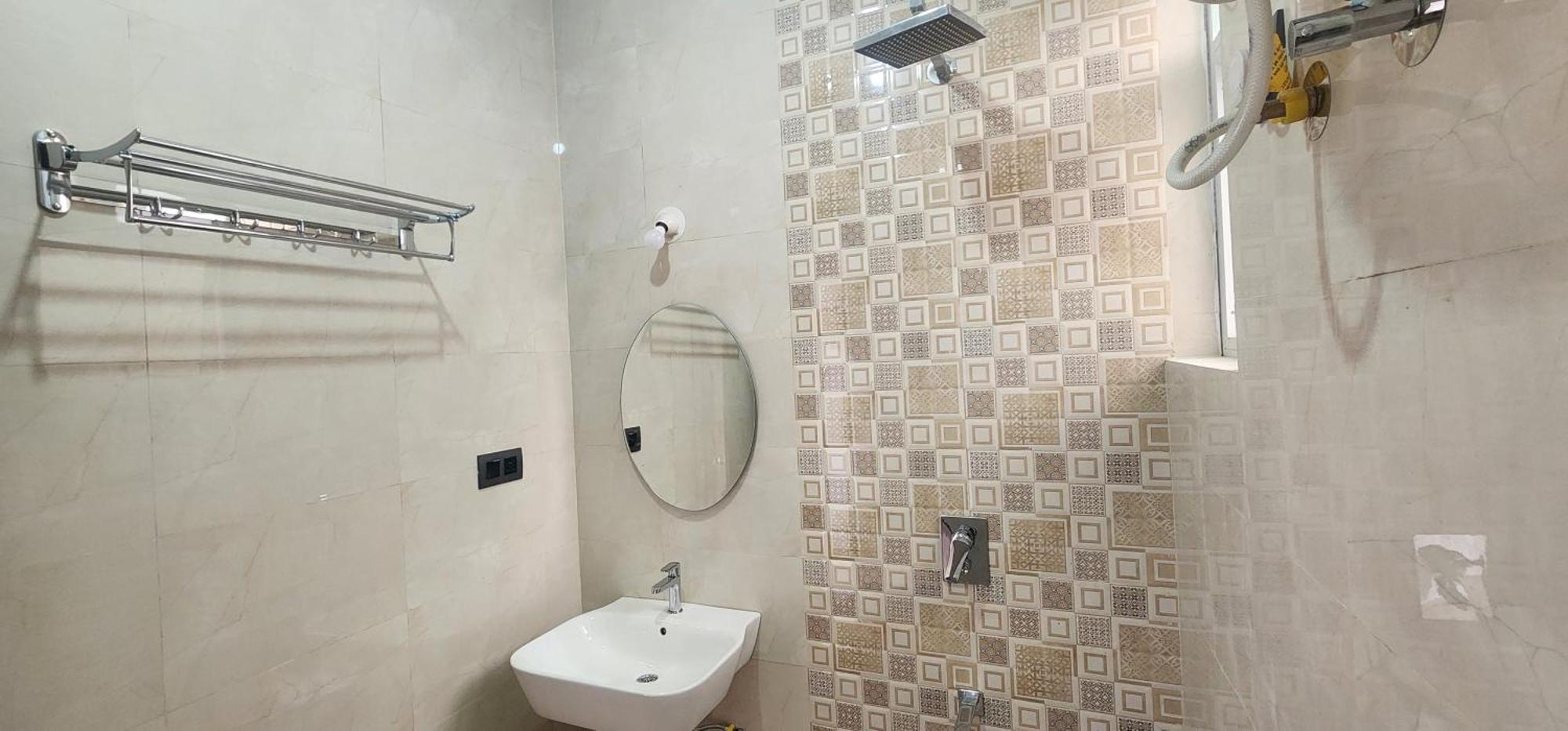 Sd Zanita Heights Sea Facing Serviced *